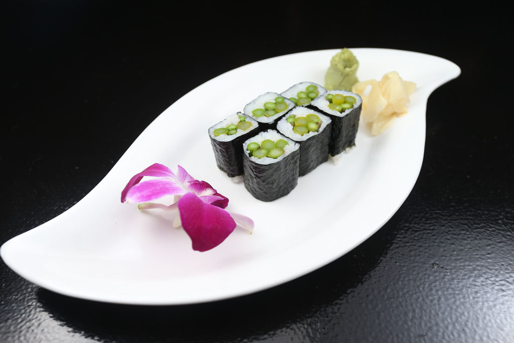 4. asparagus maki